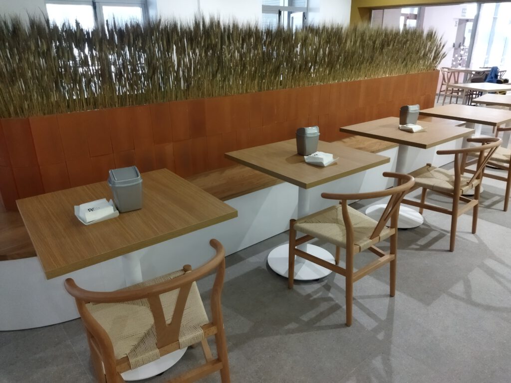 Mobiliario C. Comercial